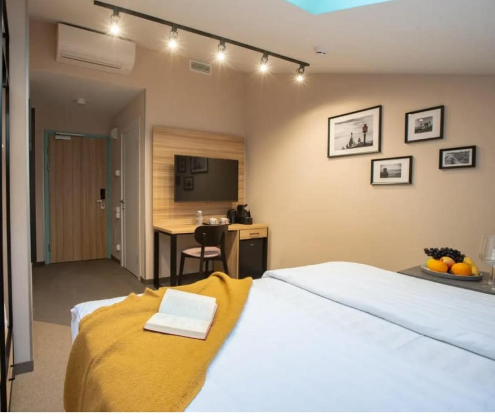 Hotel Z-A-R-A Park Goregaon West Βομβάη Εξωτερικό φωτογραφία